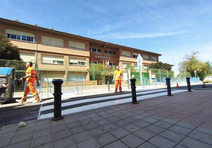 Alicante invierte 1,6 millones en mantenimiento y mejoras de 53 colegios ante el inicio de curso