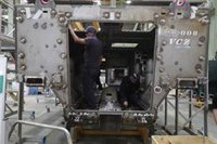 Robles afirma que el proyecto de los vehículos 8x8 de Trubia es "esencial" para las Fuerzas Armadas