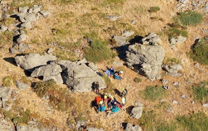 Rescate de un parapentista que sufrió una caída en Arcones (Segovia).