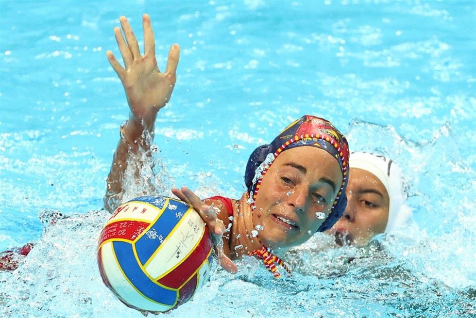 Maica García durante un partido de la selección española de waterpolo