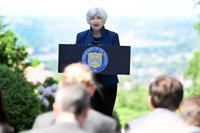 El Tesoro de EEUU anuncia un plan económico para fijar un tope a los precios del petróleo ruso