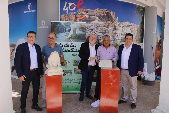 Jornada 'Una provincia de Arte', en el estand del Gobierno regional en la Feria de Albacete 2022