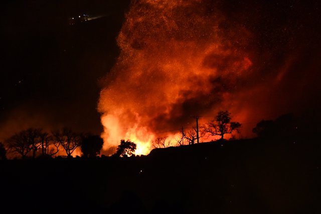 Vistas del incendio declarado en Ceuta, a 8 de septiembre de 2022, en Ceuta (España). 