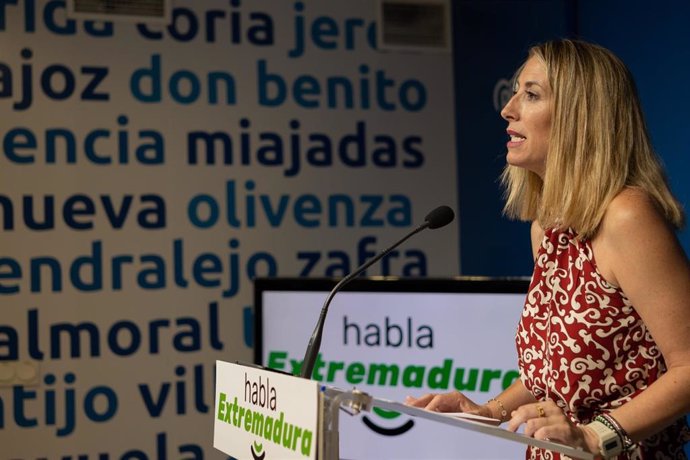 María Guardiola, en una rueda de prensa.