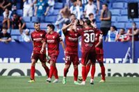 Carmona guía al Sevilla en su primer triunfo y Vallecas tumba al Valencia