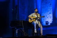 Pablo Alborán no falla a sus fans en su cita en el Teatro Romano de Mérida: "vosotros hacéis que sea más mágico"