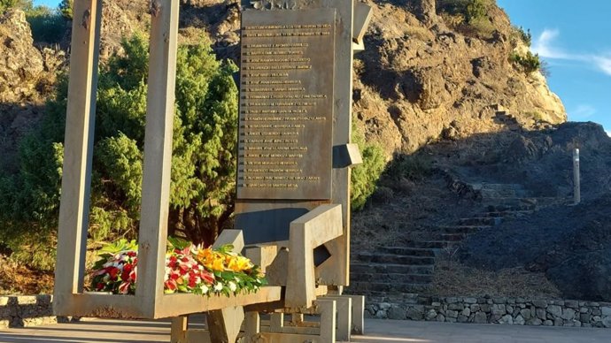 Monumento en recuerdo a la víctimas del incendio de La Gomera en 1984