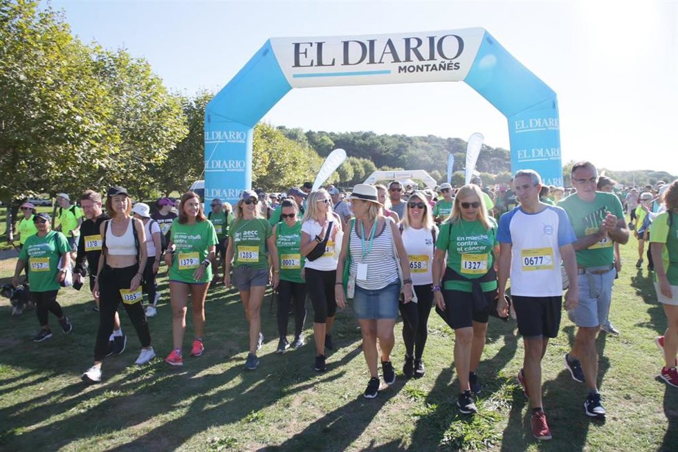 El Gobierno reitera su compromiso en la lucha contra el cáncer en la V Marcha de las Cinco Playas