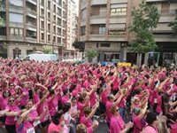 La 'marea rosa' inunda el centro de Logroño por la investigación contra el cáncer en la VII Carrera de la Mujer