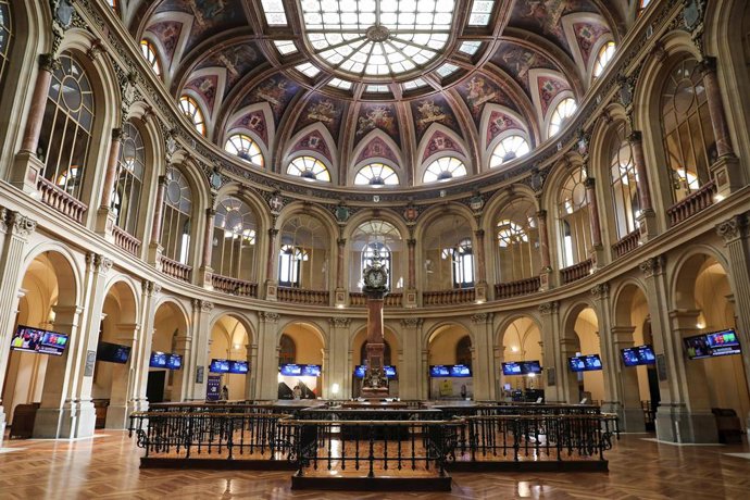 Interior del Palacio de la Bolsa, a 30 de agosto de 2022, en Madrid (España). 