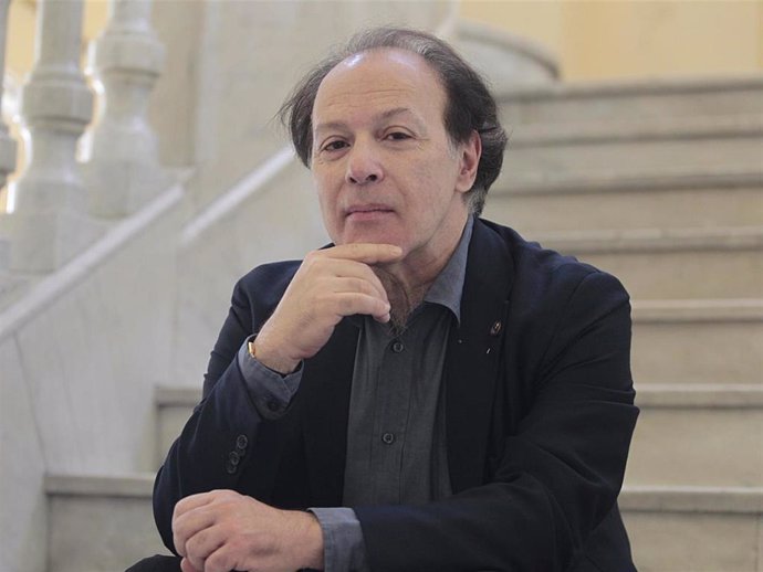 JAVIER MARÍAS EN IMAGEN DE ARCHIVO