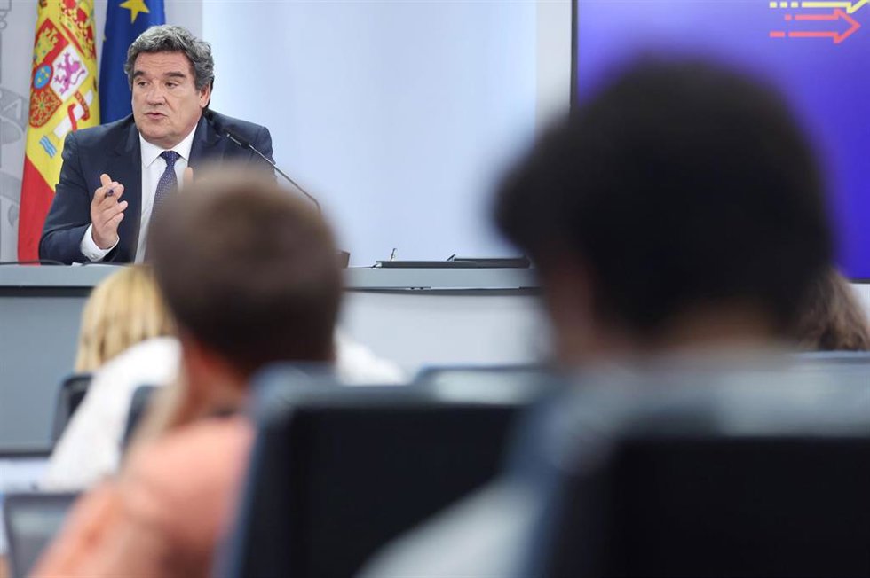 Archivo - El ministro de Inclusión, Seguridad Social y Migraciones, José Luis Escrivá