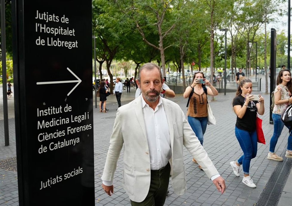 Sandro Rossell a su llegada en el juzgado