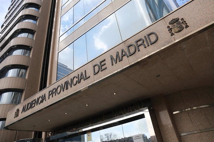 Archivo - Fachada de la Audiencia Provincial de Madrid donde se va a celebrar un macrojuicio y van a declarar 23 personas por organizar peleas de perros, en la Audiencia Provincial de Madrid, a 7 de marzo de 2022, en Madrid (España). Hasta 23 personas s