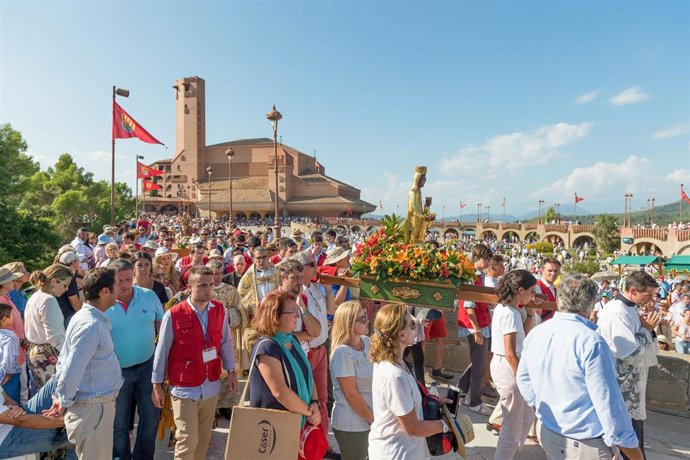 Jornada Mariana de la Familia, centrada en la devoción a la Virgen María en el santuario de Torreciudad