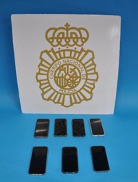 Detenidas dos personas por robar al menos seis móviles durante la misma noche en una discoteca de Gran Canaria