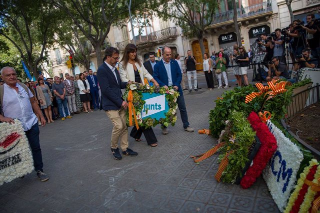 El portaveu de Junts, Josep Rius; la presidenta de Junts i expresidenta del Parlament de Catalunya, Laura Borràs, i el secretari general de Junts Jordi Turull