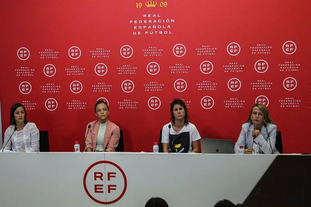 De izda a dcha: Gualupe Porras, Marta Huerta de Aza, Marta Frías y Yolanda Parga