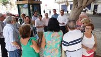 El PSOE lanza la campaña 'Quiero mi barrio como calle Larios' contra la suciedad en la ciudad de Málaga