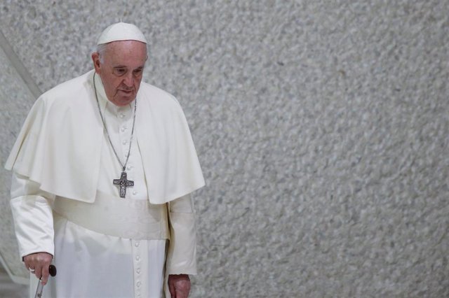 El Papa a su llegada a una audiencia general