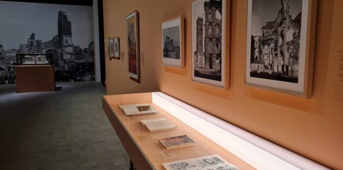 Imagen de la exposición Aragón y las Artes 1939-1957 que ha presentado esta tarde Víctor Lucea en el IAACC Pablo Serrano.