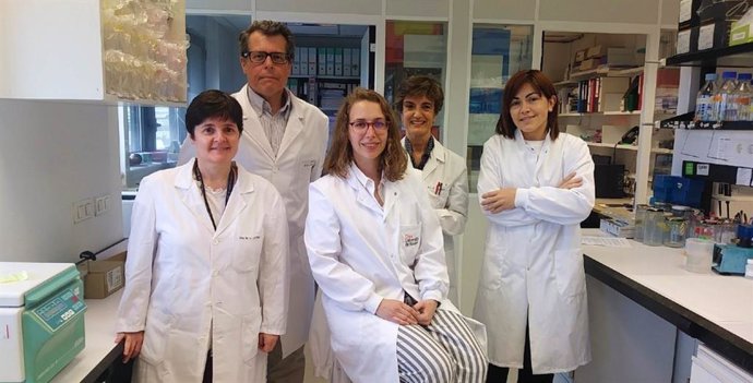 Los investigadores M. Ujué Latasa, Matías Ávila, Leticia Colyn, Carmen Berasain y Maite García.