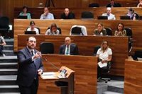 Barbón reprocha a Palacios su "tono" y el portavoz de Podemos lamenta que el presidente "no acepte críticas"