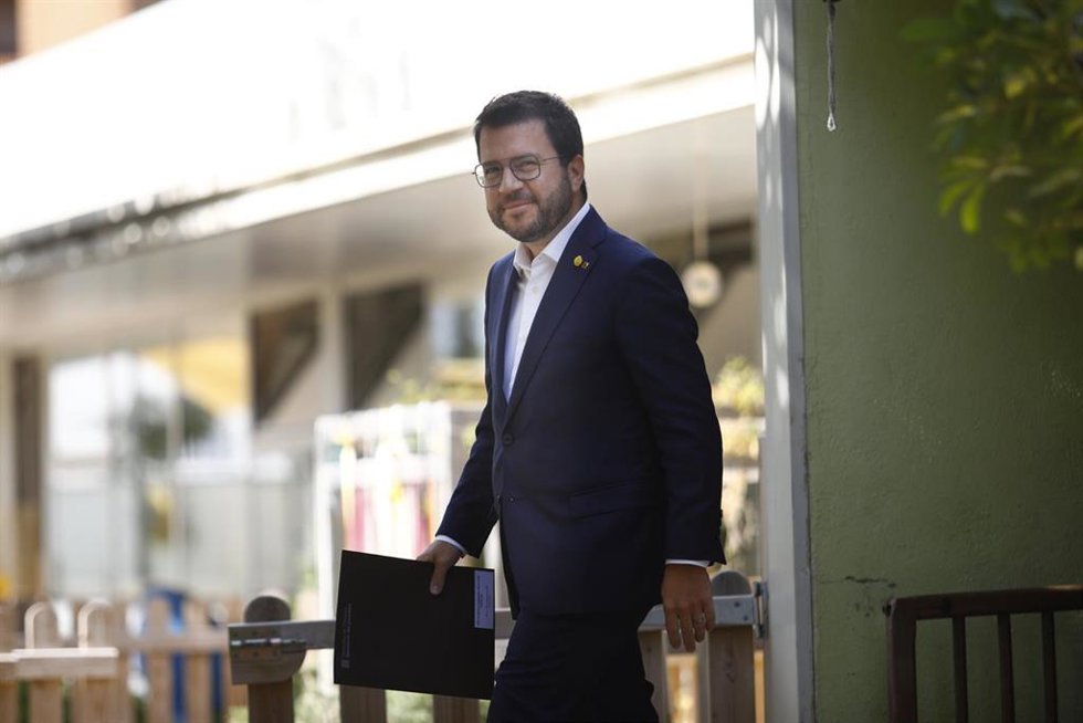 El presidente de la Generalitat, Pere Aragons, a su llegada a la guardería Patufet, durante el primer día de curso académico, a 5 de septiembre de 2022, en Barcelona