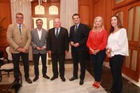 Aguirre quiere abrir el Parlamento "a la sociedad" para ser "correa de transmisión" de las peticiones ciudadanas