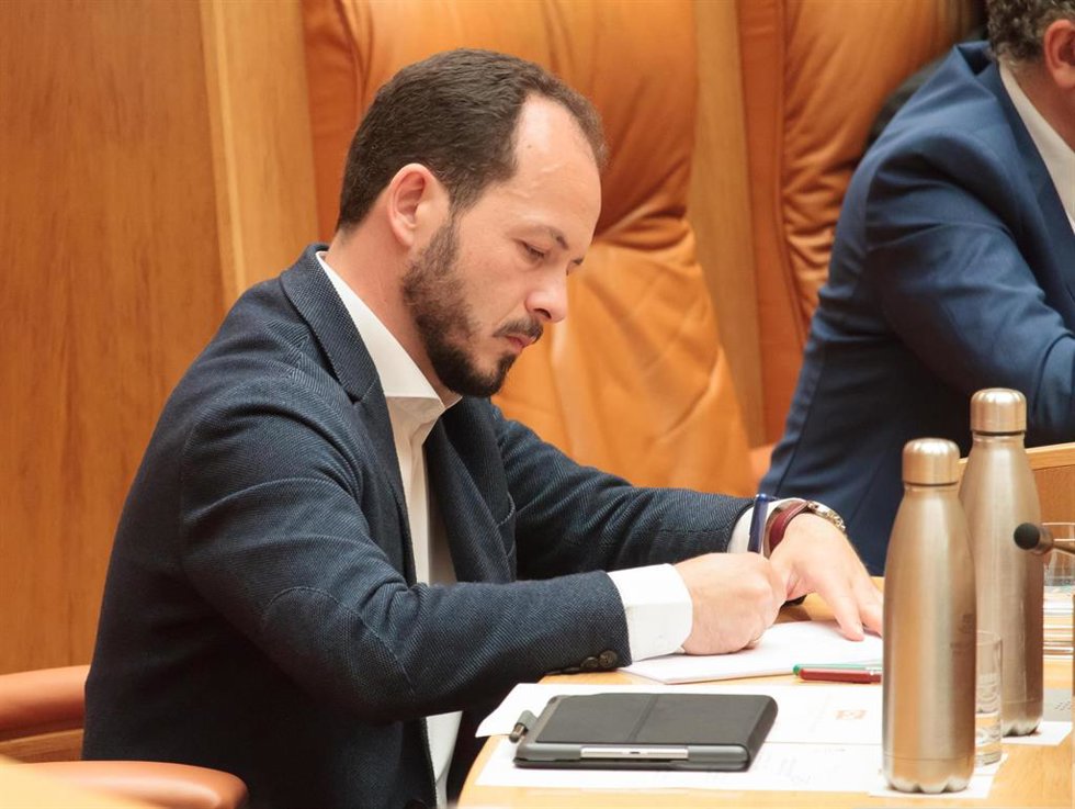 Archivo - El portavoz de Ciudadanos, Pablo Baena, en el Debate sobre el Estado de la Región