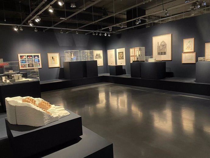 Archivo - La muestra 'La arquitectura japonesa desde 1950. Espacios plurales' en el Centre  