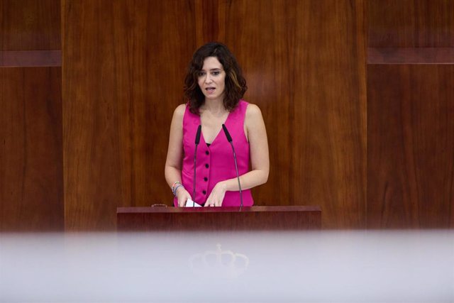 La presidenta de la Comunidad de Madrid, Isabel Díaz Ayuso, interviene durante la segunda jornada del debate del Estado de la Región