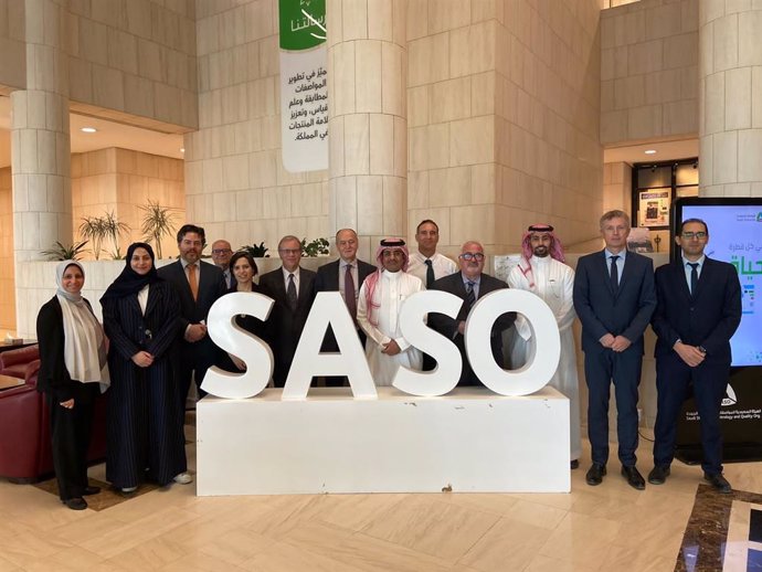 Archivo - UNE inicia un proyecto en Arabia Saudí que facilitará el acceso a las empresas españolas al país