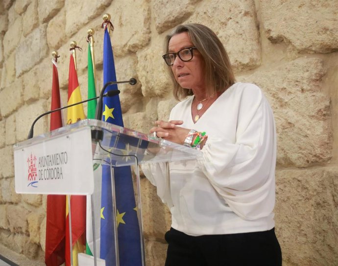 Archivo - Isabel Albás.