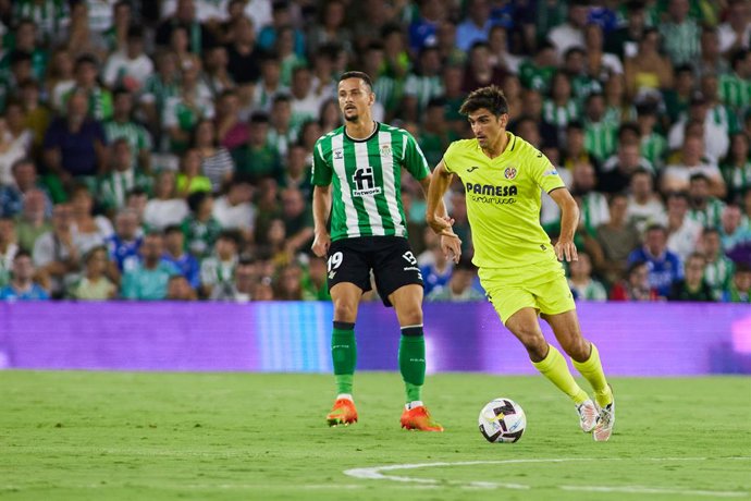 Luiz Felipe of Real Betis and Gerard Moreno of Villarreal in action during the spanish league, La Liga Santander, football match played between Real Betis and Villarreal FC at Benito Villamarin stadium on September 11, 2022, in Sevilla, Spain.