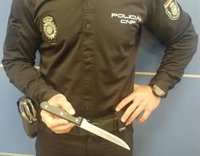 Hospitalizado un varón apuñalado por su propio padre en Málaga capital