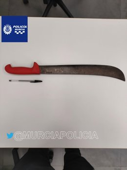 Imagen del machete intervenido