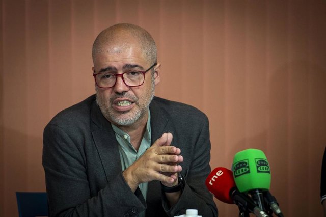 El secretario general de Comisiones Obreras (CCOO), Unai Sordo, interviene durante un encuentro con la prensa este miércoles.