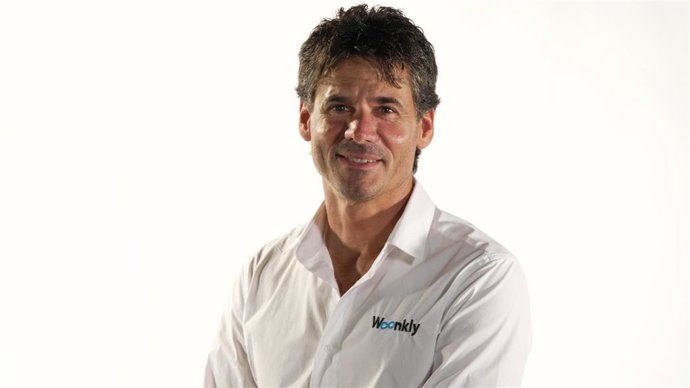 El expiloto Alex Crivillé, embajador de Woonkly.