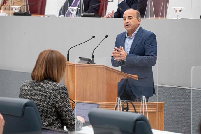 El diputado regional del PSOE Pedro López
