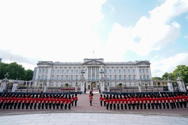 Palacio de Buckingham antes de la salida del féretro de Isabel II