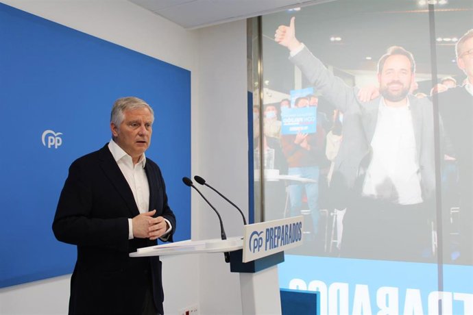 El portavoz del PP en C-LM, Francisco Cañizares