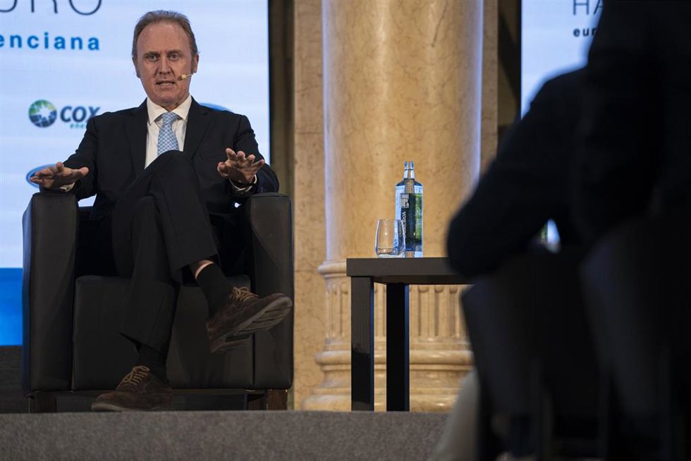 El presidente de Grant Thornton, Ramón Galcerán, interviene en el encuentro informativo organizado por Europa Press Comunitat Valenciana, bajo el título 'Hacia el futuro