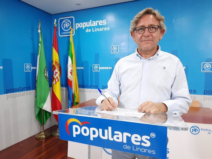El concejal del PP de Linares Enrique Mendoza.