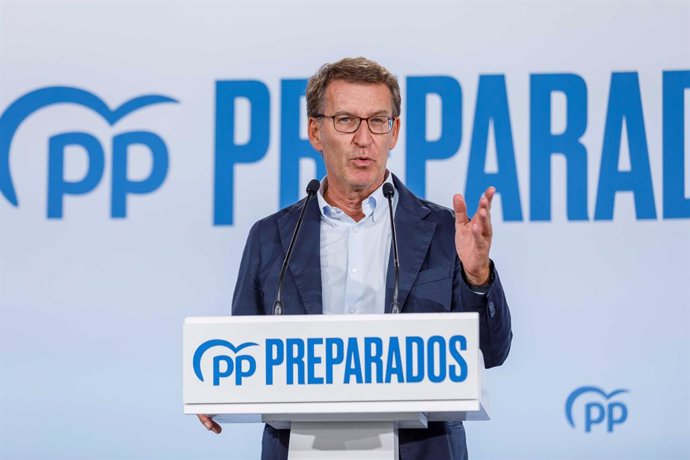 El presidente del Partido Popular, Alberto Núñez Feijóo, interviene en la Junta Directiva Regional del PP, en la Finca "El Molino de la Venta", a 13 de septiembre de 2022, en Segovia, Castilla y León (España). Se trata de la primera vez que Feijóo visit