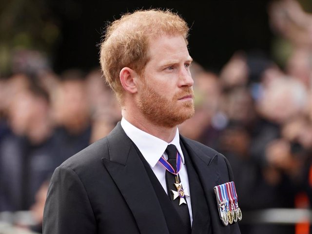 El Príncipe Harry, durante el cortejo fúnebre de la Reina Isabel desde Buckingham hasta Westminster Hall
