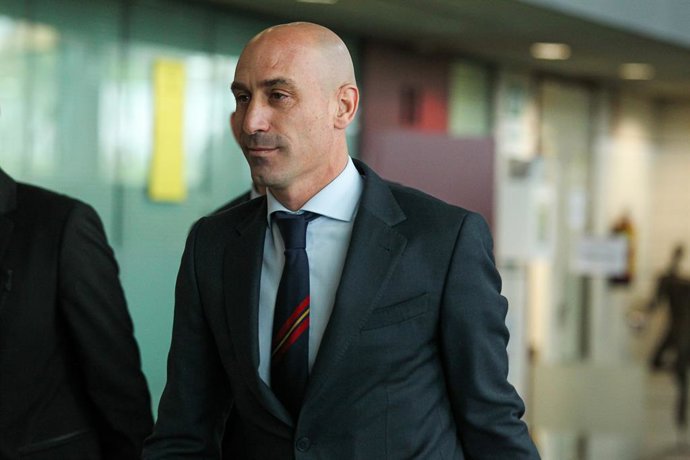 Archivo - Luis Rubiales, President of RFEF (Real Spanish Soccer Federation) arriving at the press conference at Ciudad del Futbol on April 20, 2022 in Las Rozas, Madrid, Spain.