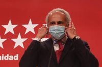 Madrid cree que "no tiene sentido" mantener el uso obligatorio de la mascarilla en el transporte público