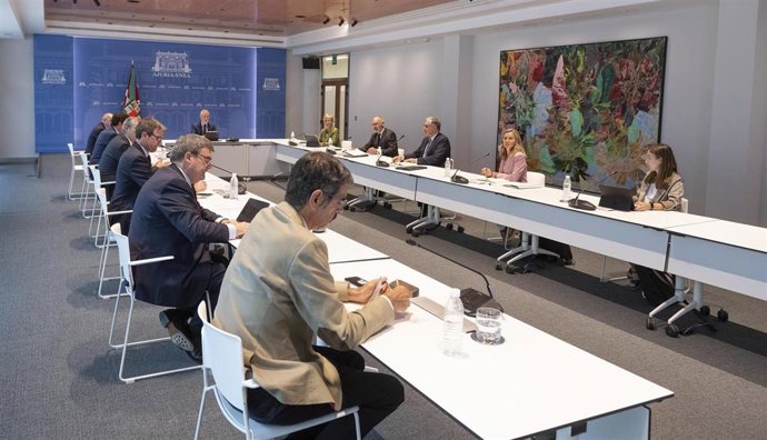 Reunión del grupo de trabajo del proceso 'Competitividad para el bienestar de Euskadi 2040: una reflexión para la acción'.