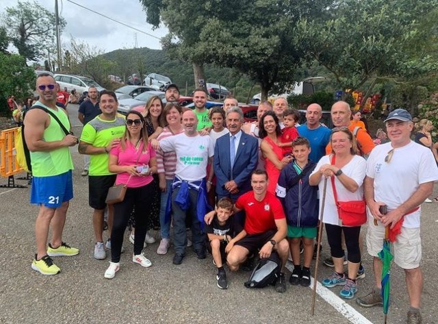 Archivo - Revilla con asistentes a la festividad de la Bien Aparecida